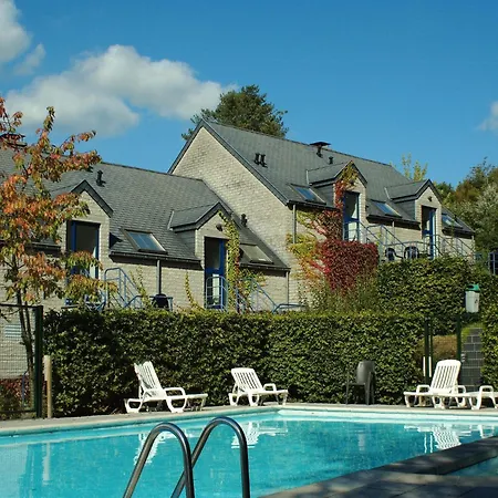 W Fireplace & Garden, Cleaning Included Appartement